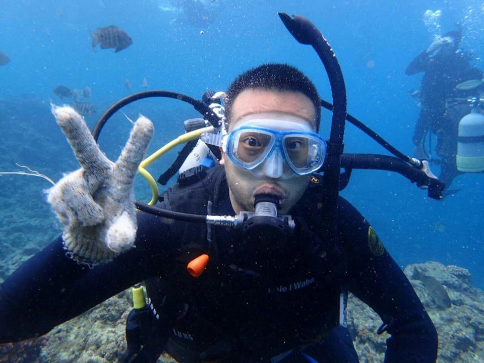 我的朋友我以前的老情人一直不断来往，我该怎么办游戏画面